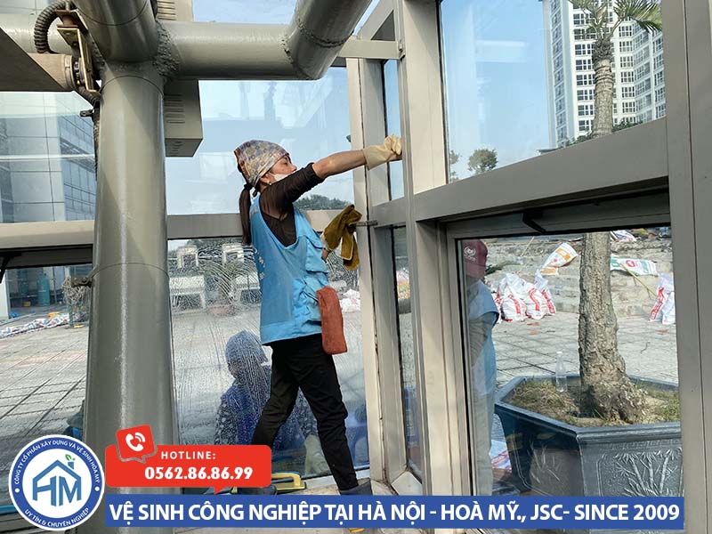 Ve-sinh-cong-nghiep-tai-ha-noi-hoamyjsc-1