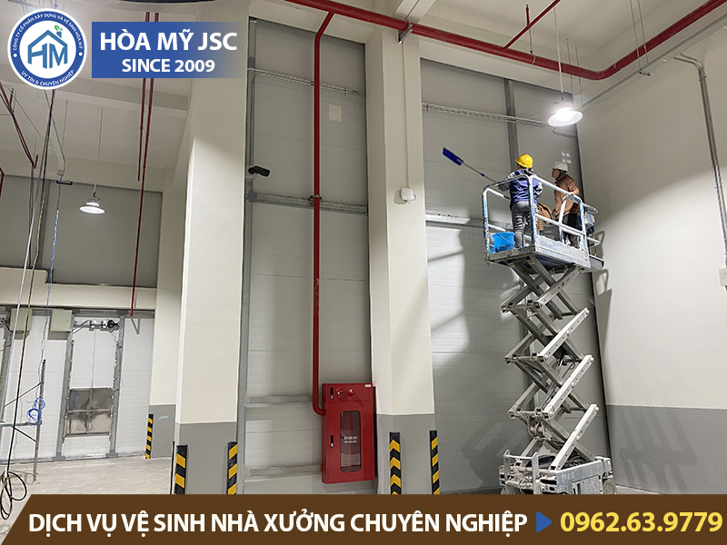 Giá vệ sinh nhà xưởng